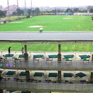 Học Đánh Golf Ở Sân Tập Golf Phương Đông (Hà Nội)