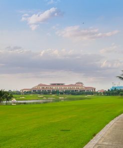 Học Đánh Golf Ở Sân Tập Golf Long Biên - Long Biên Golf Course Hà Nội