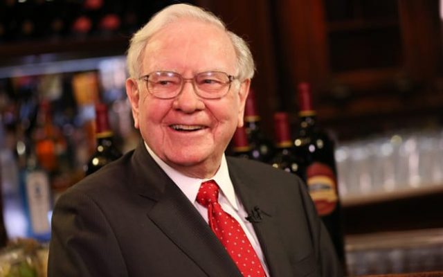 Warren Buffett Chia Sẻ Quan Điểm Sống Cuộc Đời Giống Như Chơi Golf 
