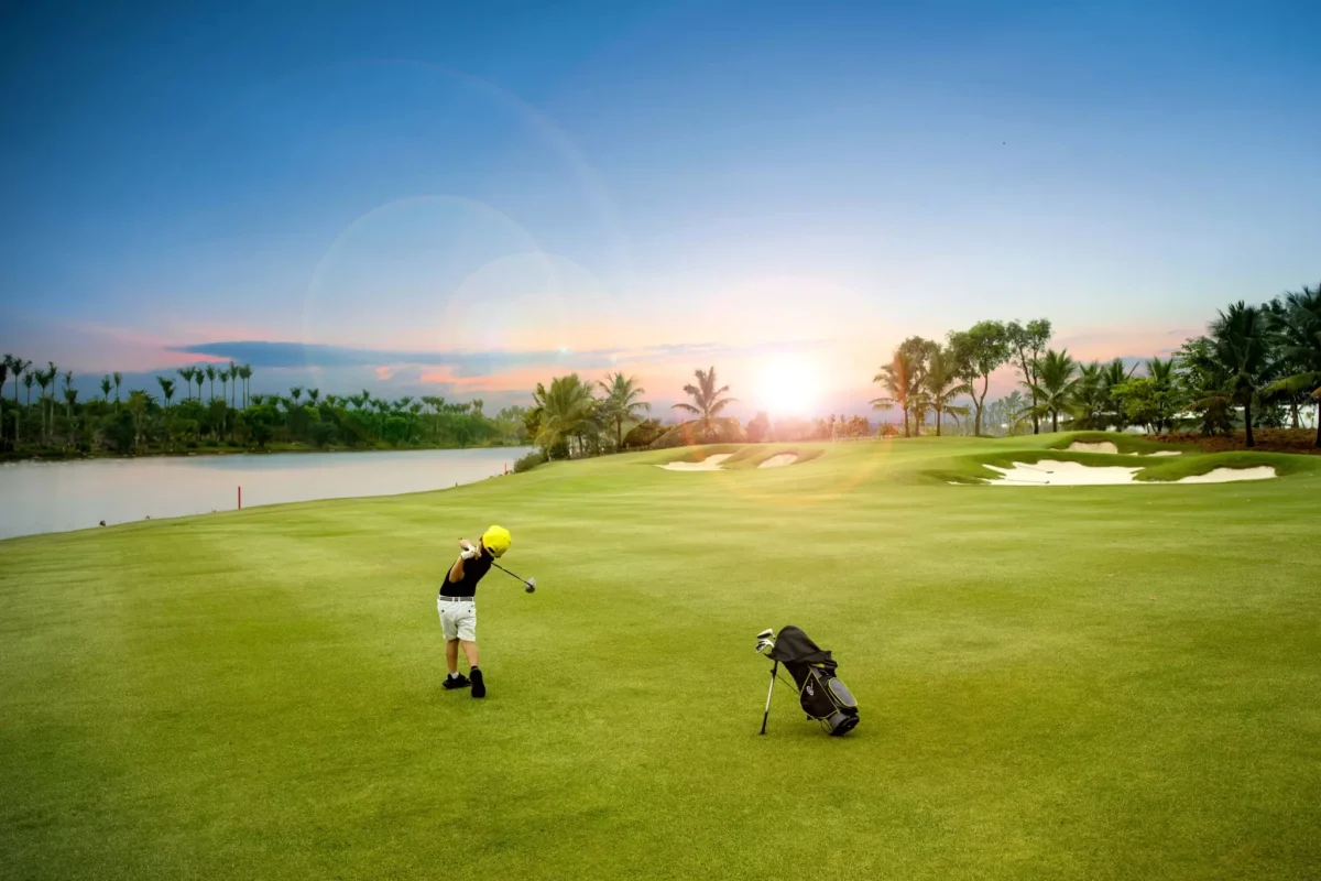 Bảng Giá Sân Gôn (Golf) 9 Hố Tại EcoPark - Học viện Golf Els Việt Nam (EPGA) Mới Nhất Năm 2022