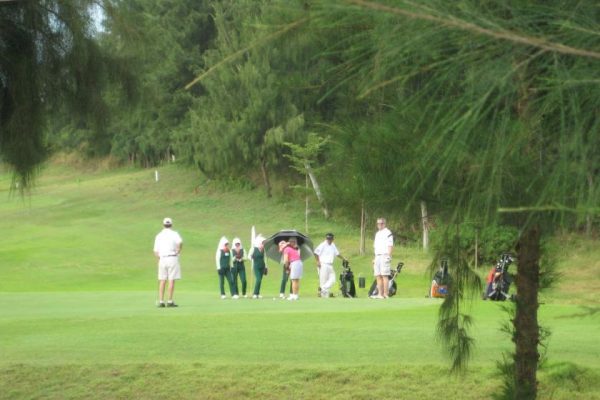 Học Đánh Golf Ở Sân Golf Paradise Vũng Tàu