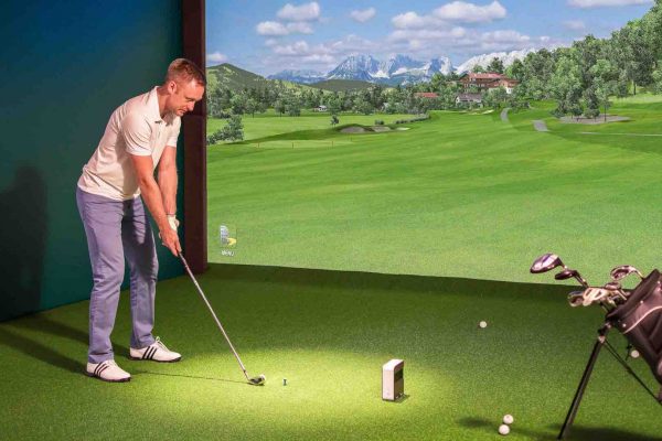 Thi Công Lắp Đặt Hệ Thống Phòng Tập Golf 3D Trong Nhà Ở Hà Nội