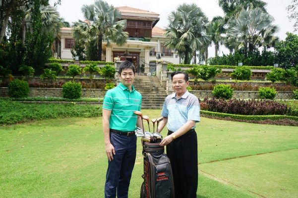Golfer Lê Văn Kiểm – Người sở hữu nhiều bộ gậy golf Honma 5 sao nhất thế giới