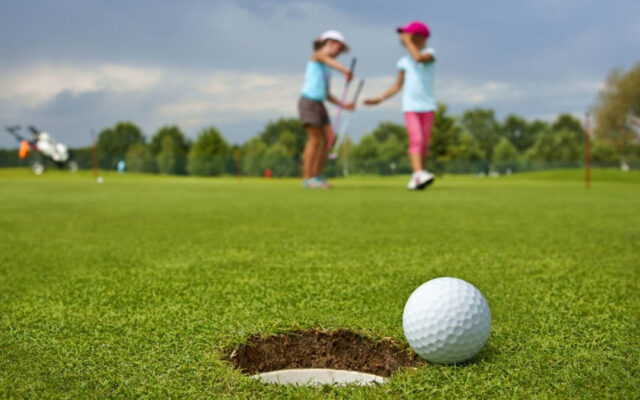 Chi Phí Học Chơi Golf Mới Nhất Năm 2021 Khoảng Bao Nhiêu Tiền?