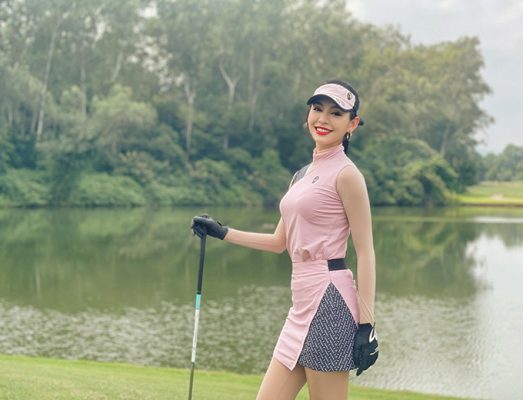 Thời trang sân golf của người đẹp Lê Thanh Tú - TRANG PHỤC GOLF NỮ ĐẸP MỚI NHẤT NĂM 2021 ~ NĂM 2022