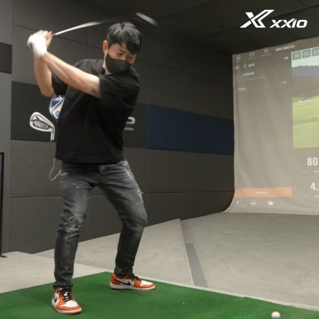 Golfer Bình Minh Thử Bộ Gậy FullSet XXIO MP1200 Tại Phòng Golf 3D Mới Nhất Năm 2022 I BINHGOLF